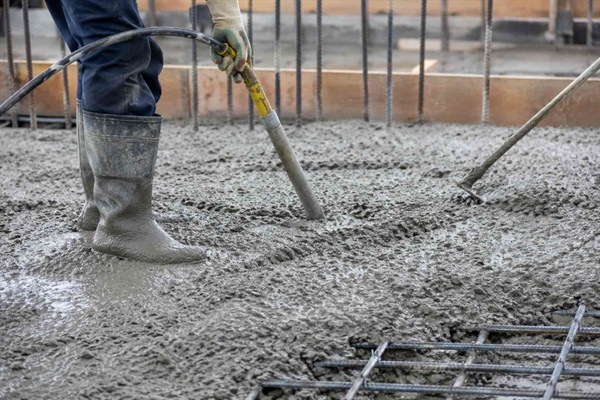 متراکم کردن بتن - کلید دستیابی به استحکام و دوام بی‌نظیر